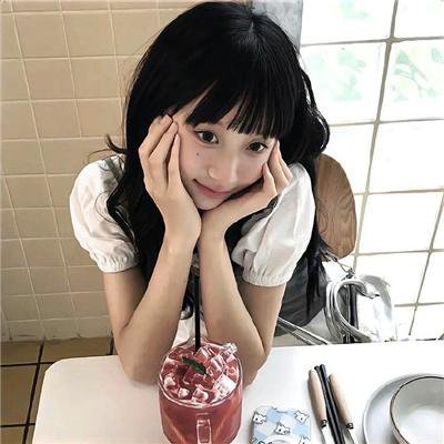 攀岩女孩儿